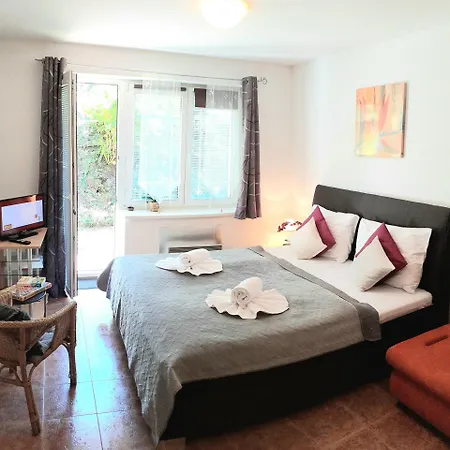 Apartment Leo Nr. 8 *